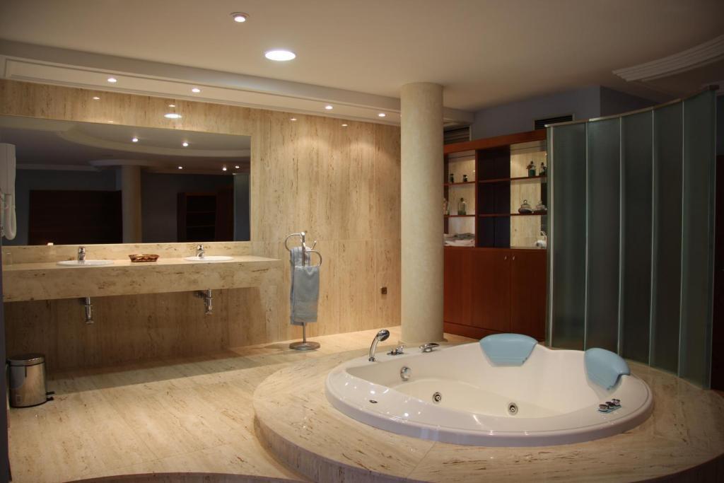 Hotel Alameda Алба де Тормес Стая снимка