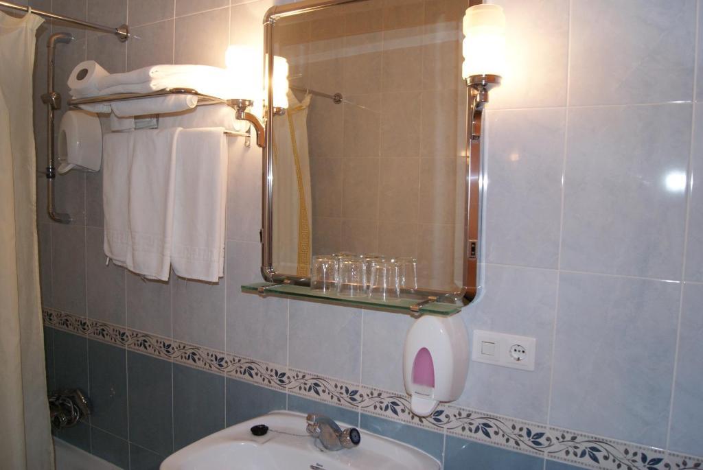 Hotel Alameda Алба де Тормес Стая снимка