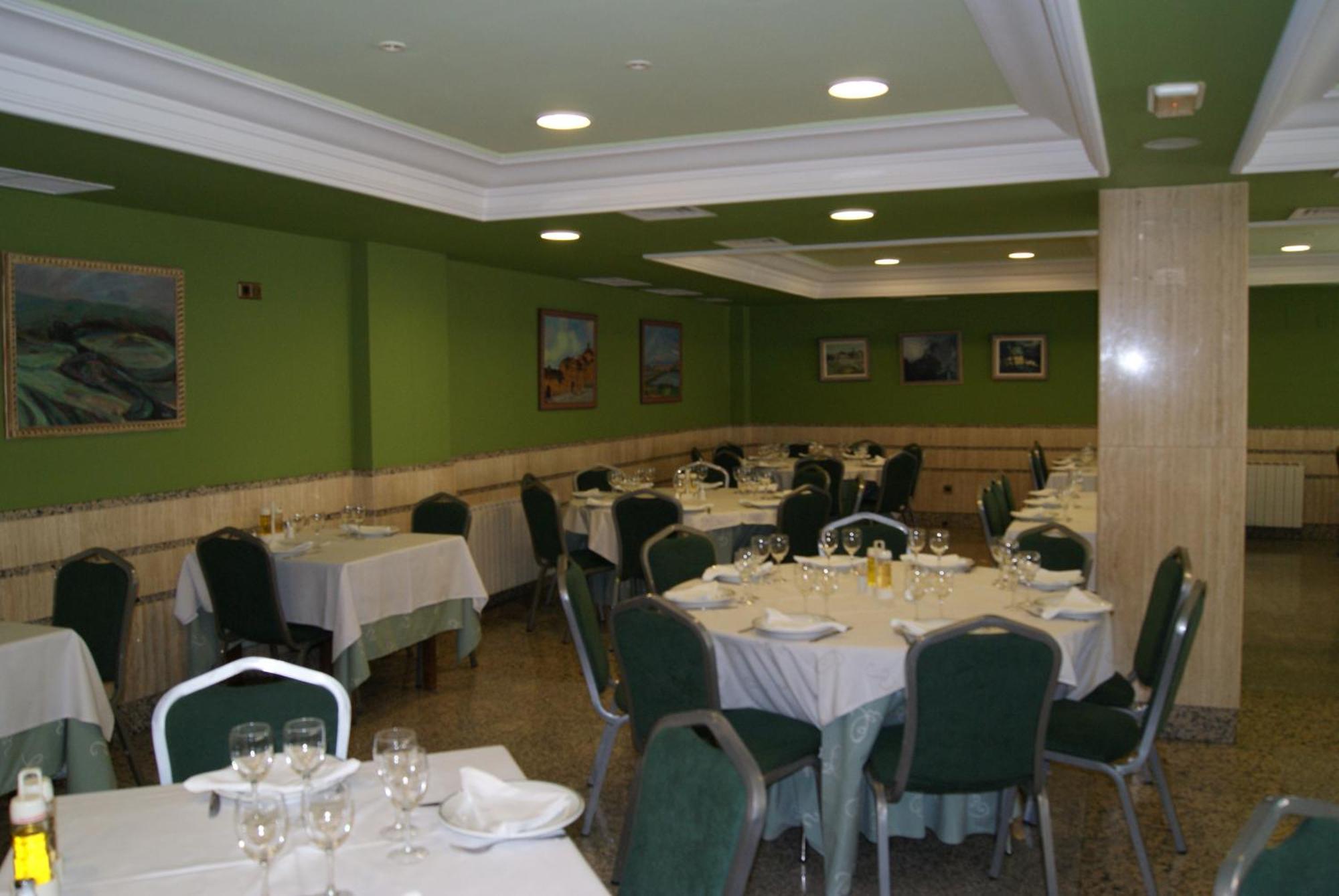 Hotel Alameda Алба де Тормес Екстериор снимка