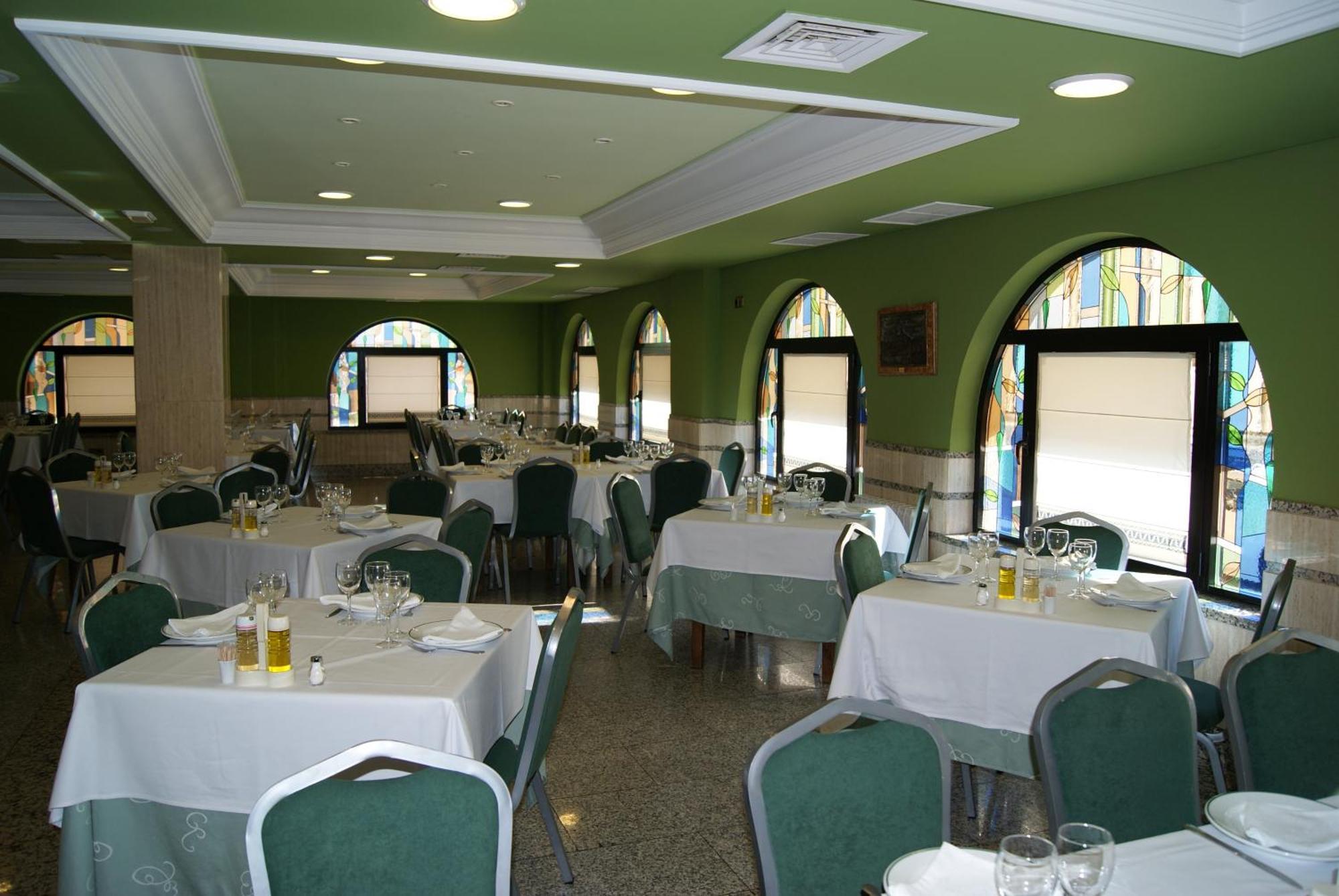 Hotel Alameda Алба де Тормес Екстериор снимка