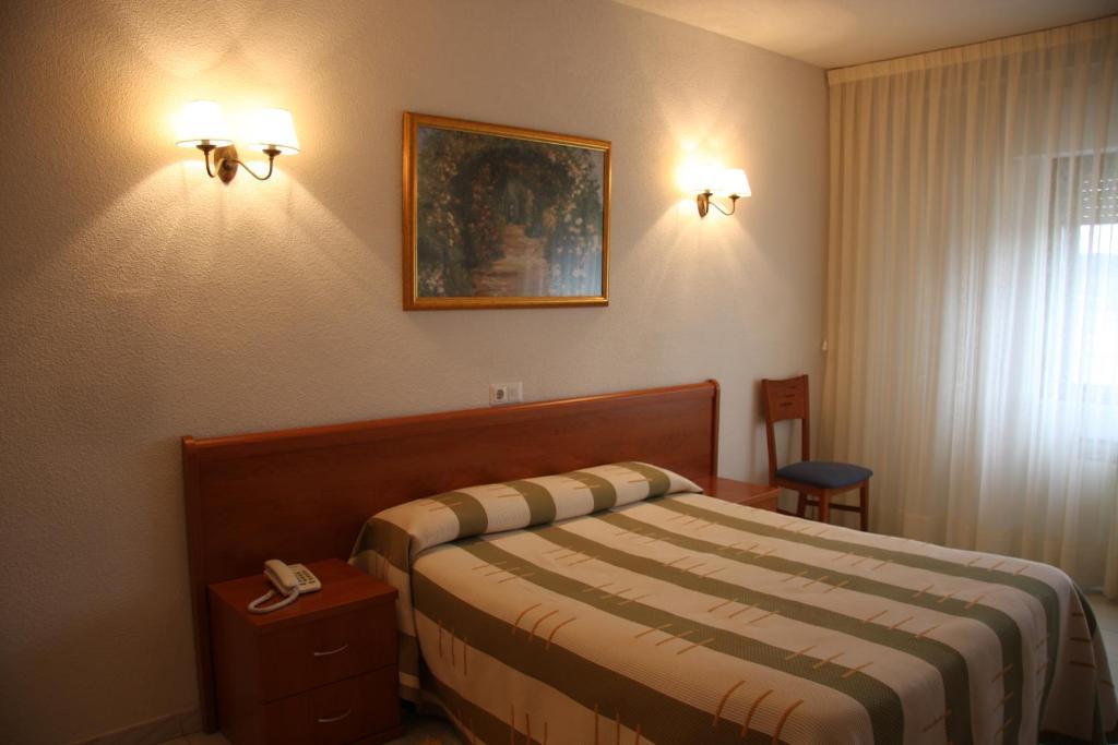 Hotel Alameda Алба де Тормес Екстериор снимка